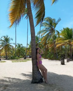 Rosellaa Hot Girl Summer 🏝️🔥  4. fénykép