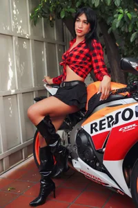 Ashly_Miller sexy biker ♥ Pic 7