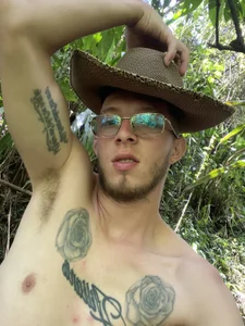 king-Randal: Public ( 9 фото)