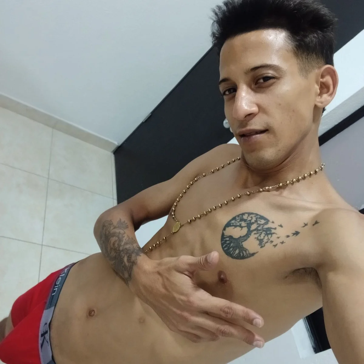 Jeyder_SexyLatinBoyさんのトレンドな 9149枚の写真