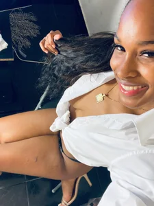 kandy_bronw your queen 😇😏 Foto