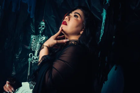 Amanda_Ferrer_ HAPPY HALLOWEEN 2026 🎃 Pic 2