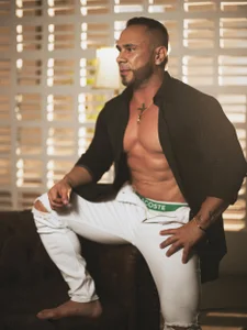 LOGAN_WHITTERS01 Gentleman Billede 4