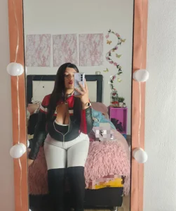 Kesha_t18 Public Pic 5