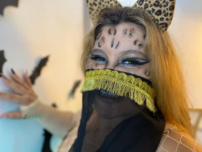 SalmaZamann a lioness about to sink my claws Pic 3
