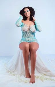 MalaikaBrown: Blue Fishnet ( фото)