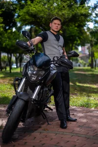 Izui_Pierce The motorcycle boy 🏍💪 Poză 3