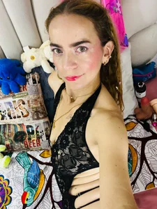 JPavlova_cr TOO HOT TO IGNORE 🔥😈🍆 Pic 3
