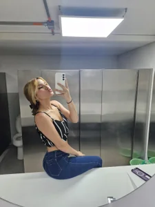 lil_vany Public Pic 3