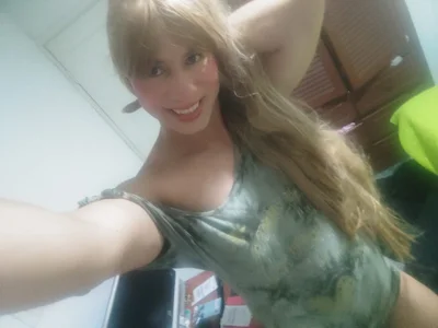 Jennfer_Winson Public Pic 5