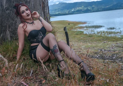 🖤 Midnight Bite de Flor_delunaa  8 Imagens