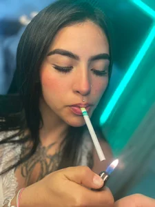 _luna_torres smoke Pic