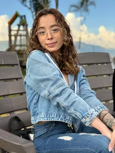 Sophiaa_Gomez Relax with me👑💕 Pic 4