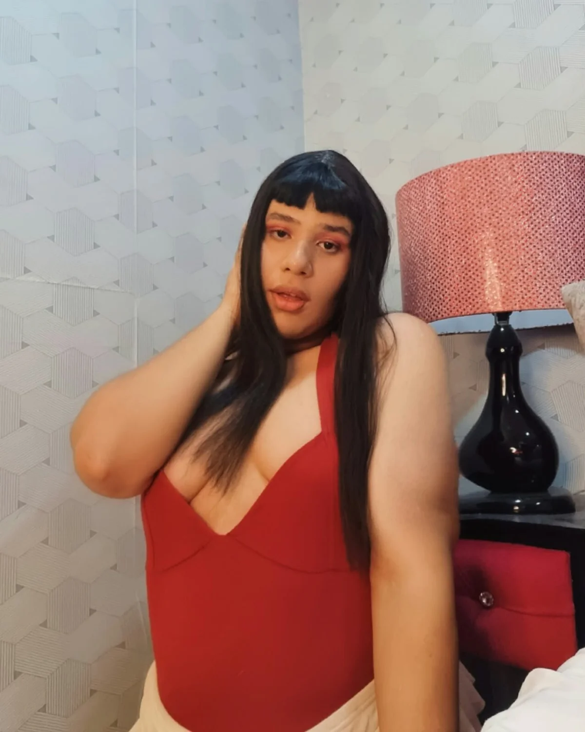DanielleStokes 님의 트렌드 중인 사진  8441개