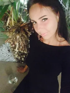 HornyNalia Public Gambar 9