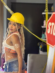 hannachris- THIS WAS A HARD DAY IN THE INDUSTRY Pic 5