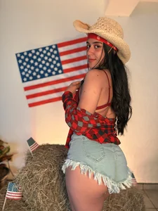Xiomara_vega 🤠✨ My favorite look to celebrate the 4th of July 🇺🇸 Pic 7