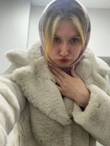 Sara_Breinor hey its me:) Pic 2