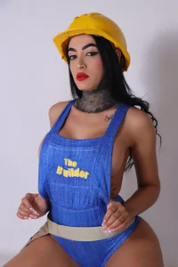 danna_berlin_ Come and build some rich fantasies Immagine  4