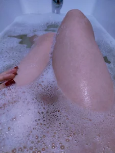 Ann_Couette Bath time صورة واحدة|Ann_Couette Bath time صورتان|Ann_Couette Bath time  2 صور|Ann_Couette Bath time  2 صورة