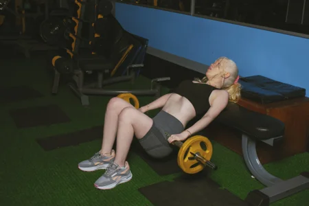 Elif_blond gym  3টি ছবি