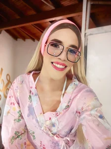 ATHENEA_VALL 💄🍭 Pic 3