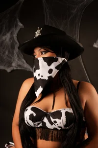 Sophia_Brunett my costume Pic 6