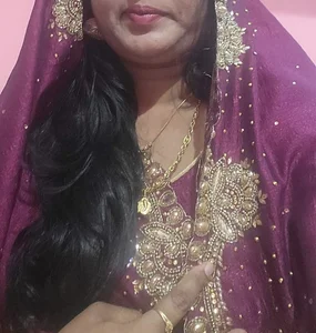 Kavya17 Public9 Pic