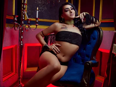 Sienna_Dark Public Pic 7