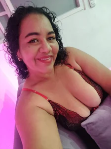 HEY de Delia_milff  3 Imagens