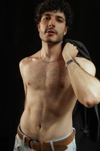 Rafael_Mendezzのnew photoshoot 🖤の 2枚の写真