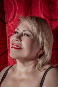 VivianamMilf: New Session ( 4 фото)