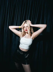 Public de TiffyPeachy  5 Imagens