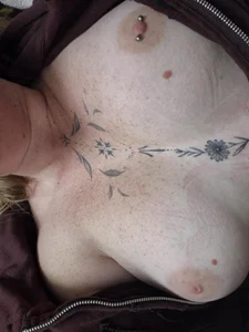 LiquidLeonie Felixx টি ছবি