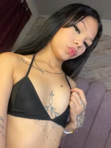 Angela_Start Public Pic 4