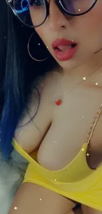 lovely_violet13 Public Pic 2