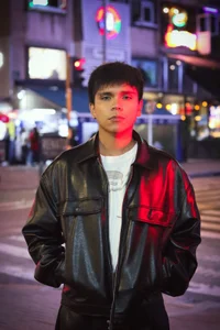 Thiago_Kozak take a good look at me tonight Pic 2