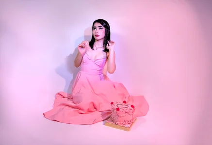 Arii_moon🍓 Too cute to handle, too hot to forget... 🔥图片 2