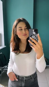 LilyFoxyy Public  6টি ছবি