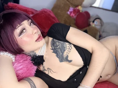 CUTE_LOREE Besitos 💓 Pic 2