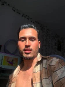 Raf_brunette Public Immagine 