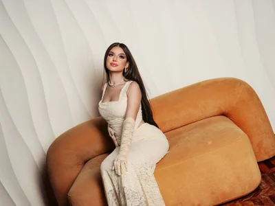 AlluringAriel Public Pic 4