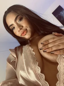 MaraMartine that waits to come and see me Pic 2