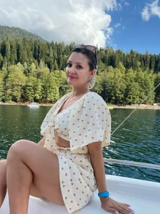 PrettyTayaOne Public 사진 2