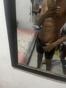 YAI_69 Public Foto