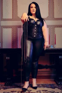 QueenOfHaze just a lil tease Foto 5