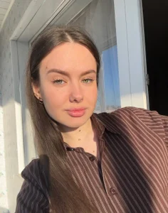 KristyKlyraPublic Bild