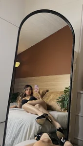 Call me de Emma_bloom__  4 Imagens