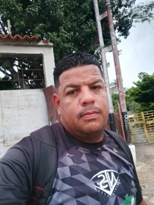 Danielleon12_Public Bild