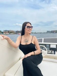 AnnaAdamas Public Pic